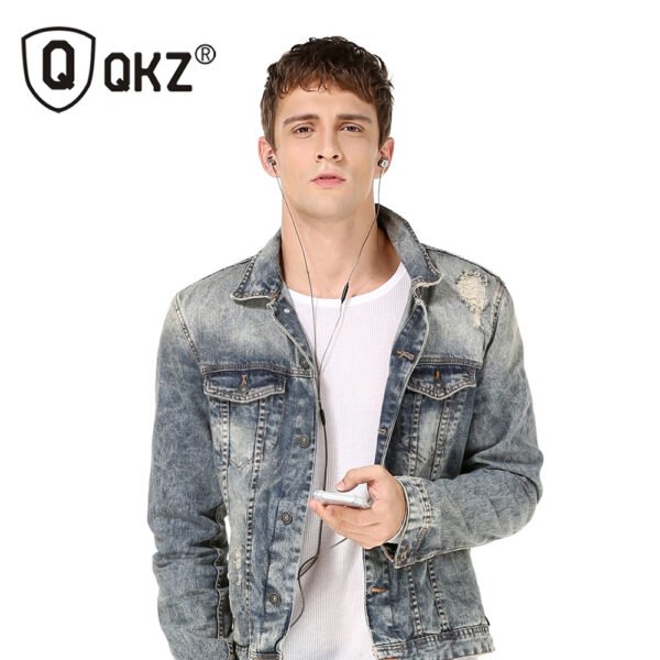 QKZ DM9 Metal Mobile Phone Earbuds Super Beautiful Sound Heavy Bass Earphones - Image 3